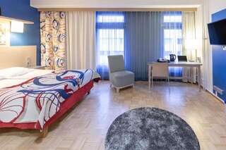 Отель Scandic Hämeenlinna City Хямеэнлинна Улучшенный номер с кроватью размера «queen-size»-4